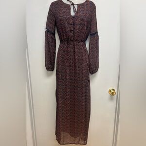 Romeo + Juliet Couture Long Sleeve Printed Midi Dress – Size Small